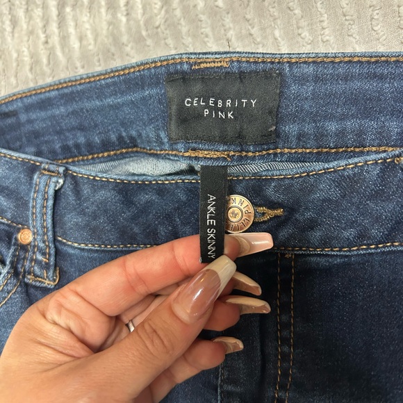 Jeans Bundle Size 9 / 29 Celebrity Pink Skinny Raw Hem Light & Medium Wash - Picture 3 of 15